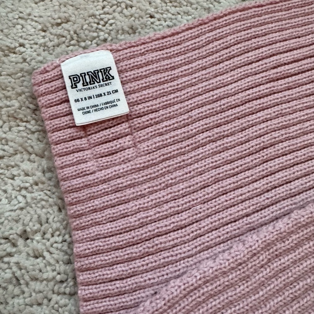 PINK Victoria's Secret Kids Ribbed Beanie and Scarf Set - Picture 4 of 8